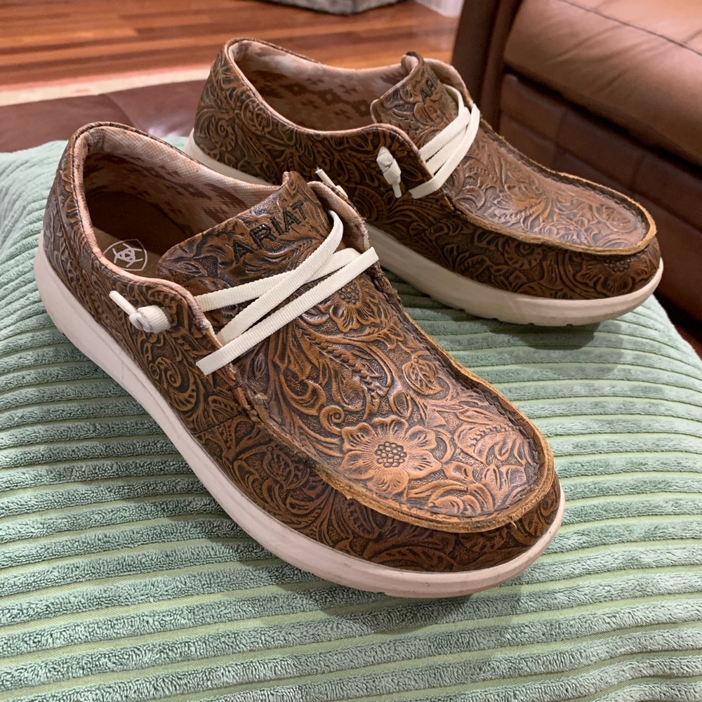Ariat Hilo Brown Floral Embossed Leather